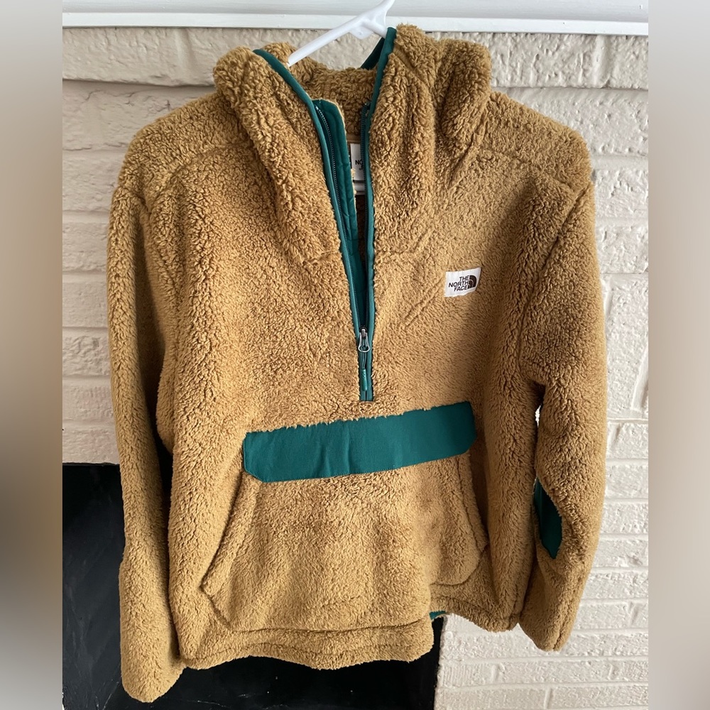 North face men’s tan half zip